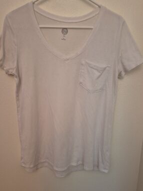 SO White V-Neck Pocket Tee - Women